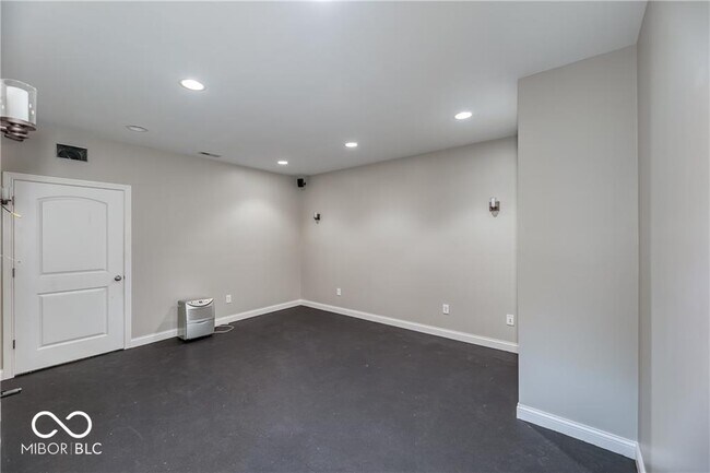 Building Photo - 2449 Gwinnett St