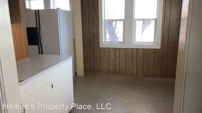 Building Photo - 4 br, 2 bath House - 220 SE McKenzie Street