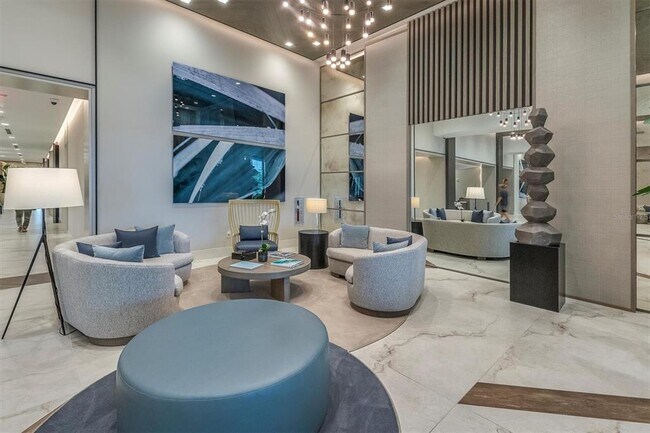 Building Photo - 301 1st St S