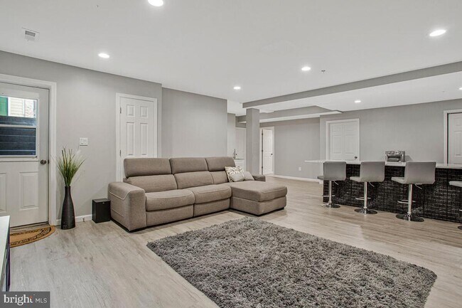 Building Photo - 12902 Crickmore Trace