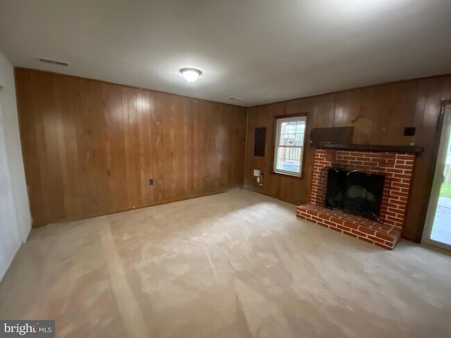 Building Photo - 12116 Stallion Ct