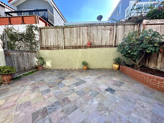 Building Photo - 1624 Havemeyer Ln