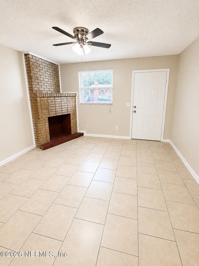 Building Photo - 8067 Parental Cir