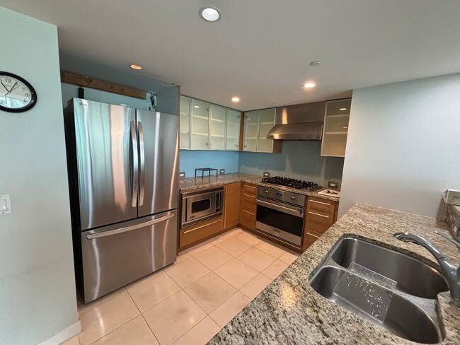 Building Photo - Ko'olani - Luxurious 2 bedroom 2 bathroom ...