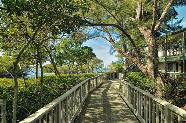 Building Photo - 1601 Bayhouse Point Dr