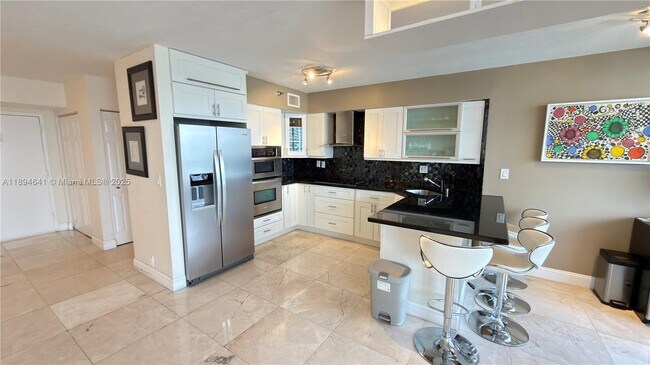 Building Photo - 3530 Mystic Pointe Dr