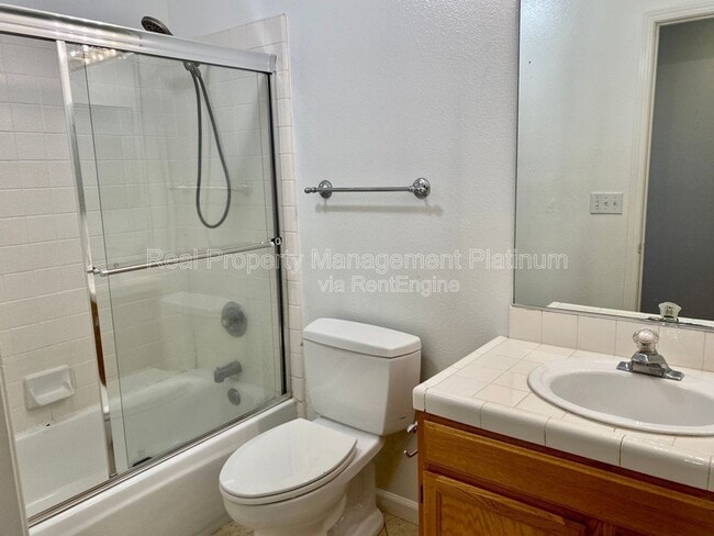 Building Photo - 2601 Fremont Ave