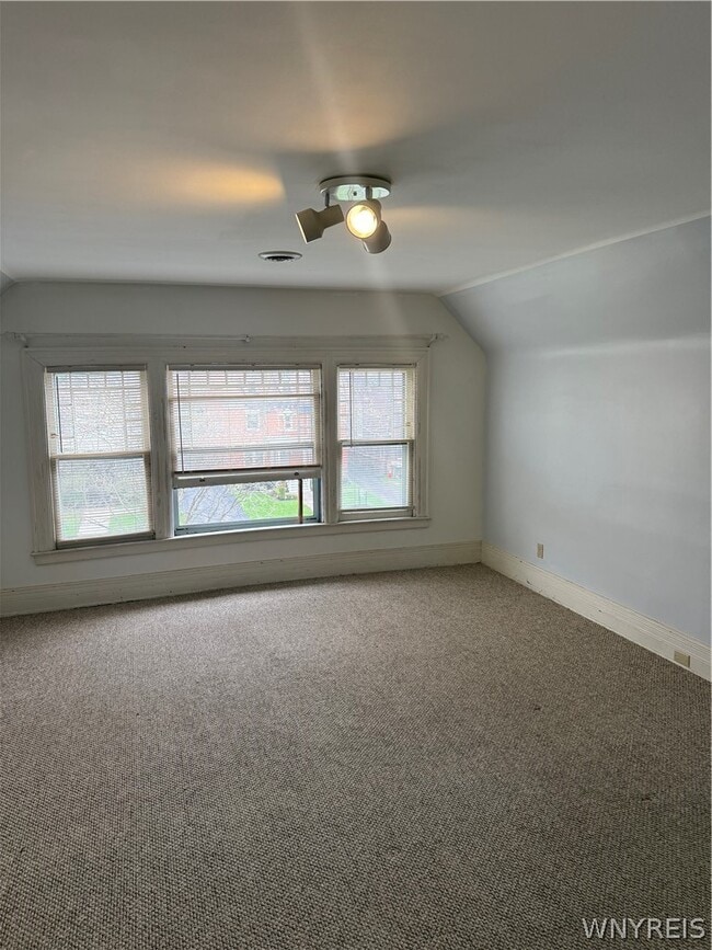 Building Photo - 344 Elmwood Ave