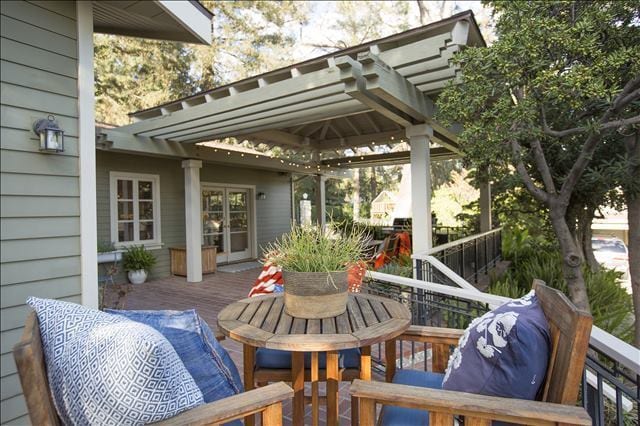 Building Photo - Coming Soon! La Canada Flintridge Contempo...
