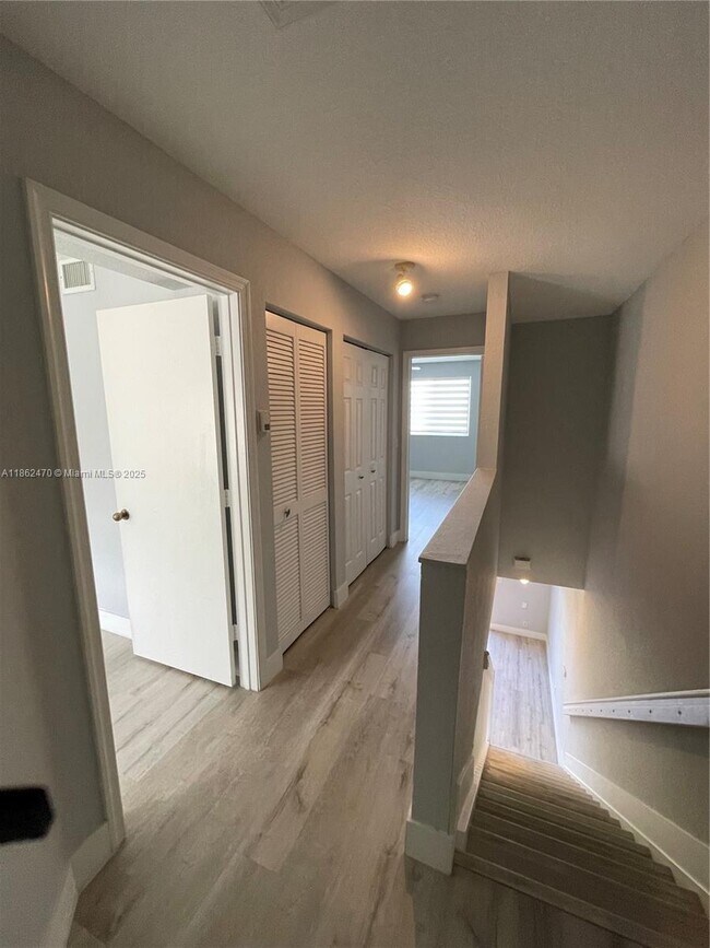 Building Photo - 2469 Cordoba Bend
