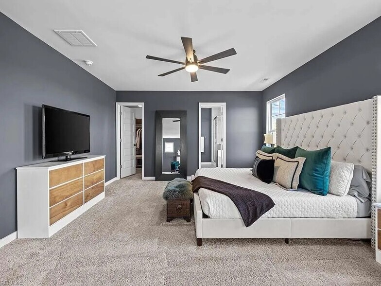 Primary Bedroom - 187 Peck Ln