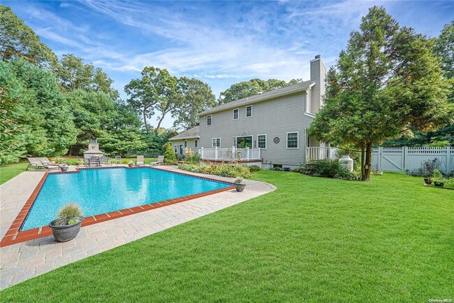 Building Photo - 64 Beachfern Rd