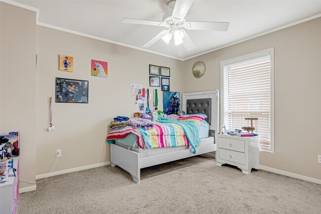 Building Photo - 14724 Perthshire Rd