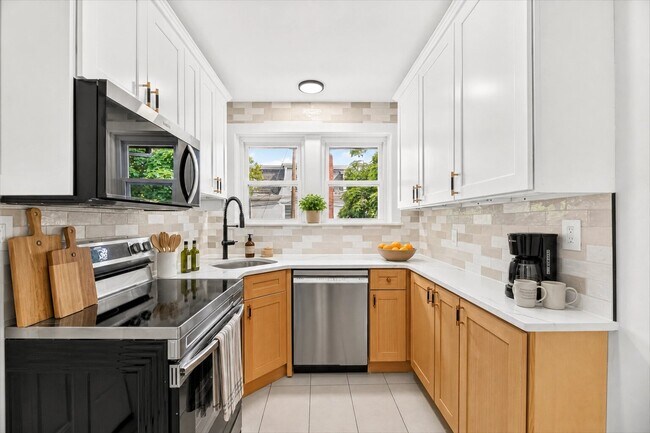 Building Photo - 430 Cinnaminson Ave