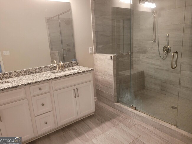 Building Photo - 4158 Butler Dr