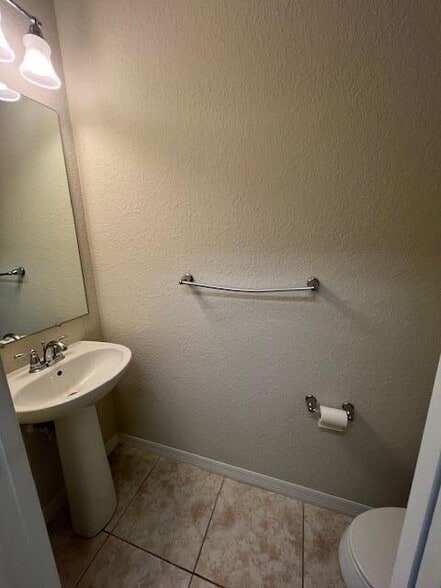 Building Photo - 1240 Turnbridge Dr