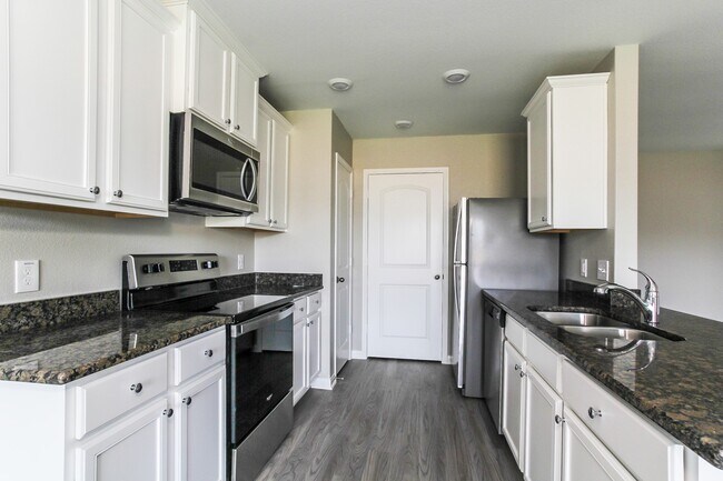 Building Photo - 25213 Dickens Dr