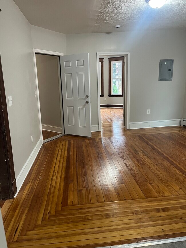 Building Photo - 89 Waterville St