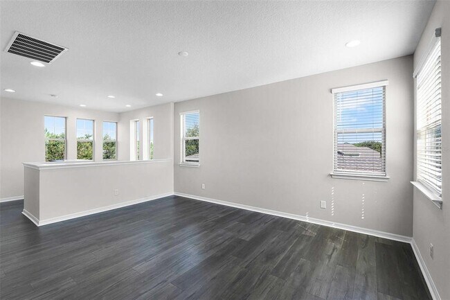 Building Photo - 1541 Bayfront Pk Aly