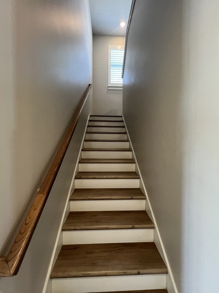 Building Photo - 1001 Pebble Run Rd