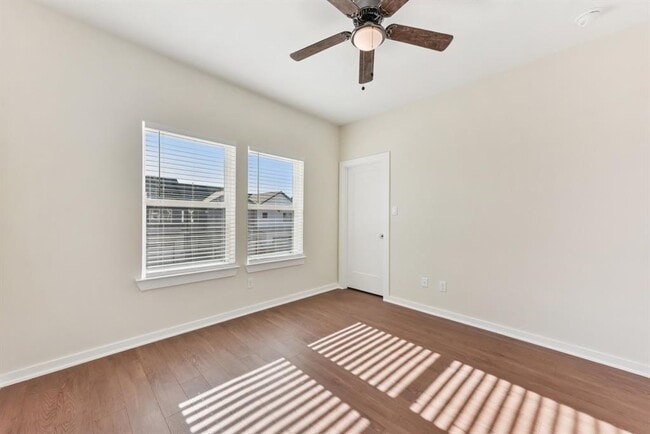 Building Photo - 17012 Marsh Wren Pass