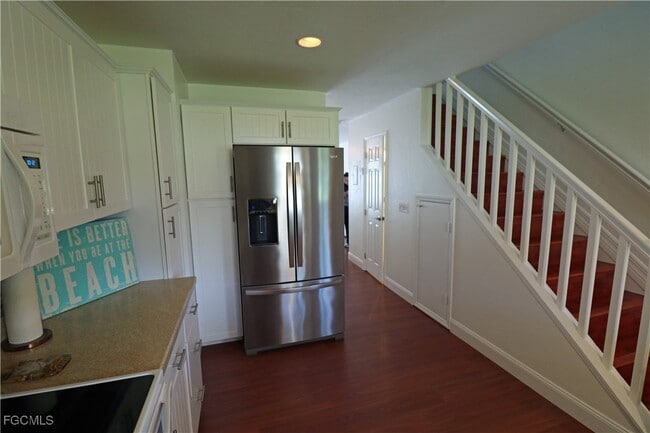 Building Photo - 9639 Eaton Gardens Ln