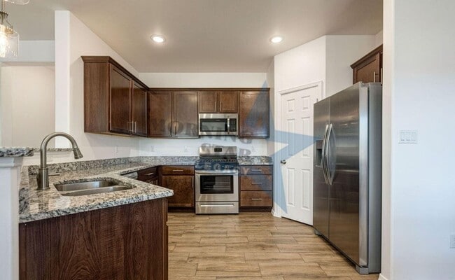 Building Photo - Nearly New Home! Near Nasa/White Sands- ba...
