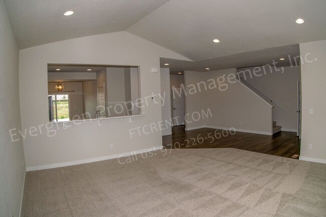 Building Photo - 298 E Chestnut St