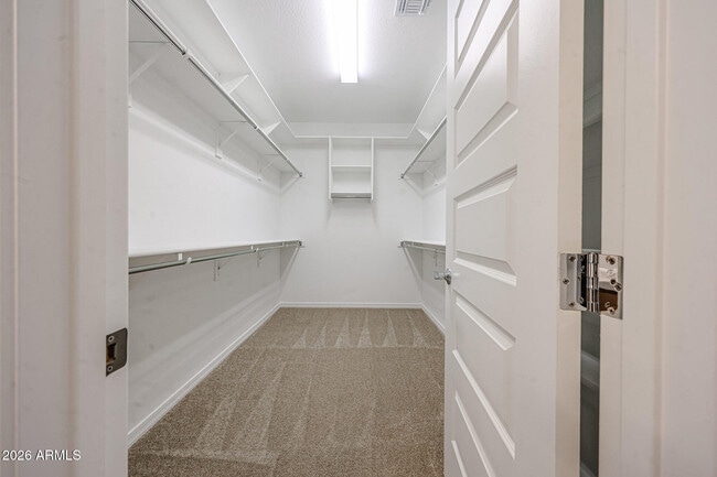 Building Photo - 8714 W Pasadena Ave