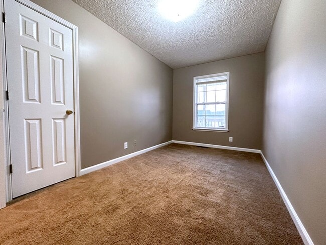 Building Photo - Single-Family in Oak Grove, KY--Deck and Large Backyard!