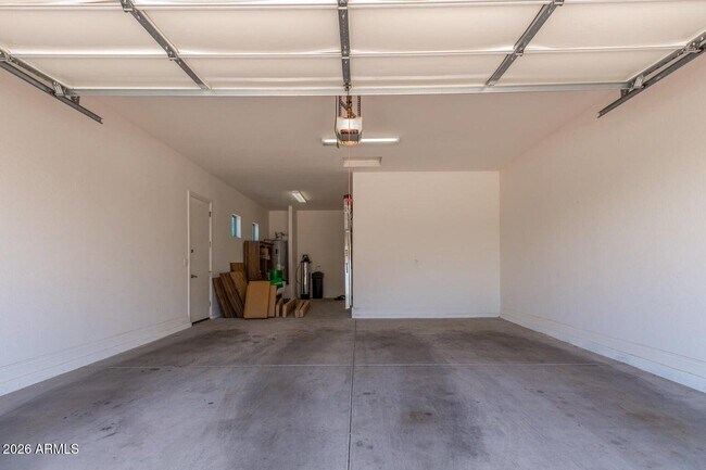 Building Photo - 2665 S Velvendo Dr