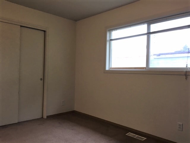 Building Photo - 5431 NE 16th Ave