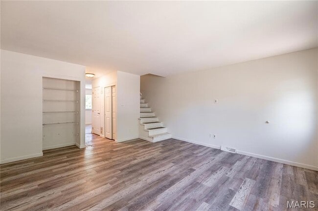 Building Photo - 3025 Pembroke Ln