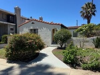 Building Photo - Beautiful 3bd 1ba