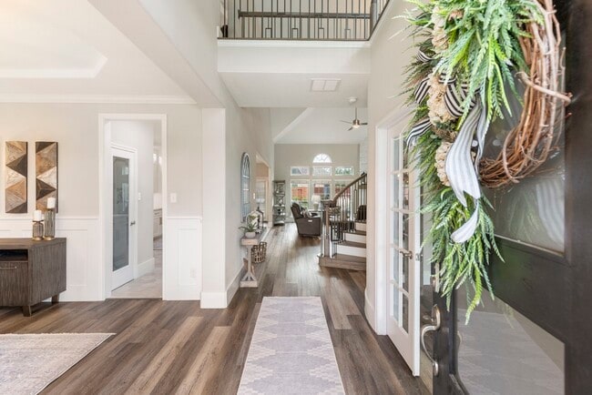 Building Photo - 6223 Pinewood Heights Dr
