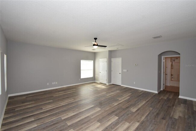 Building Photo - 6 Kathleen Trail