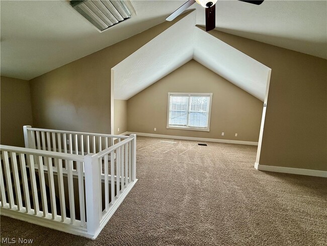 Building Photo - 364 N Chillicothe Rd