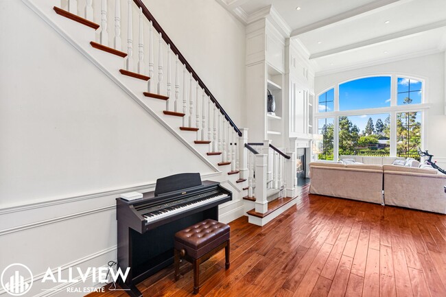 Building Photo - Stunning 3 Bedroom + Bonus Room 3.5 Bath A...