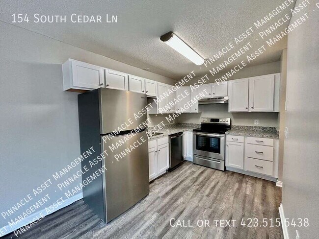 Building Photo - 154 S Cedar Ln