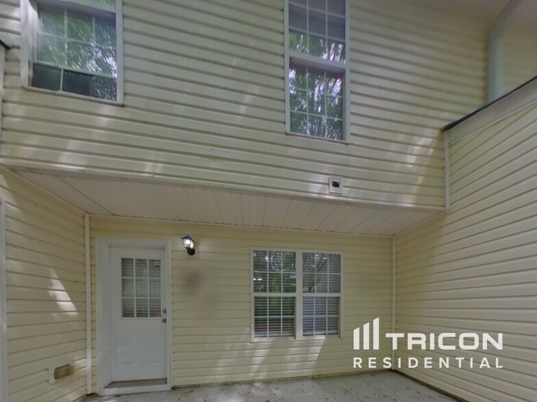 Building Photo - 3038 Waldrop Cir
