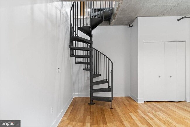 Building Photo - 1352 South St