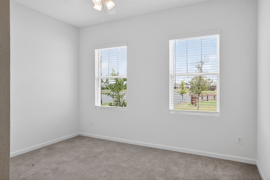 Building Photo - 4725 Harlequin Dr