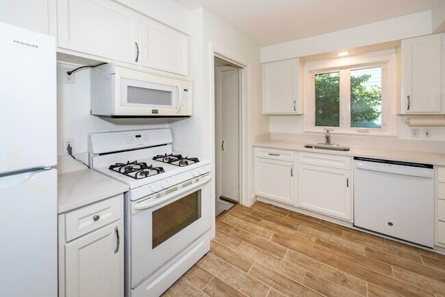 Building Photo - 1616 Morton Ave