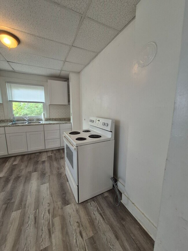 Building Photo - 1967-1969 Rugby