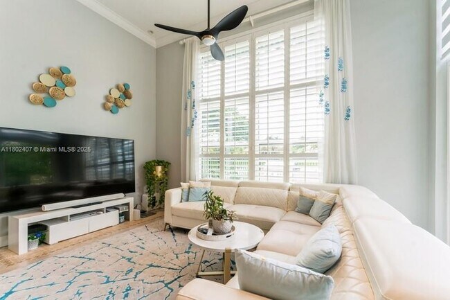 Building Photo - 2708 Meadowood Dr