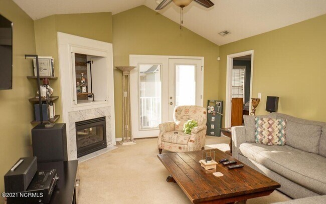 Building Photo - 5002 Hunters Trail