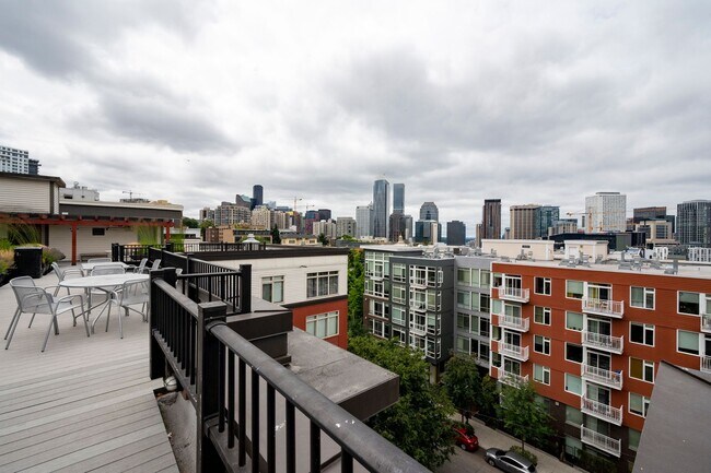Building Photo - 1610 Belmont Ave