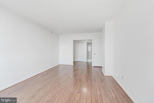 Building Photo - 3713 S George Mason Dr
