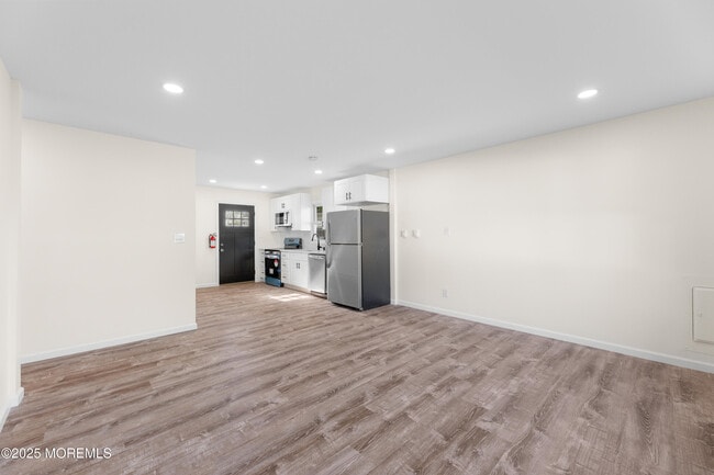 Building Photo - 9 Beacon Terrace