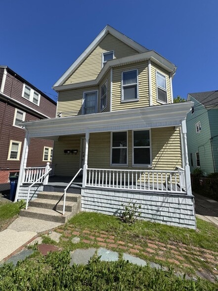 Building Photo - 32 Claremon St
